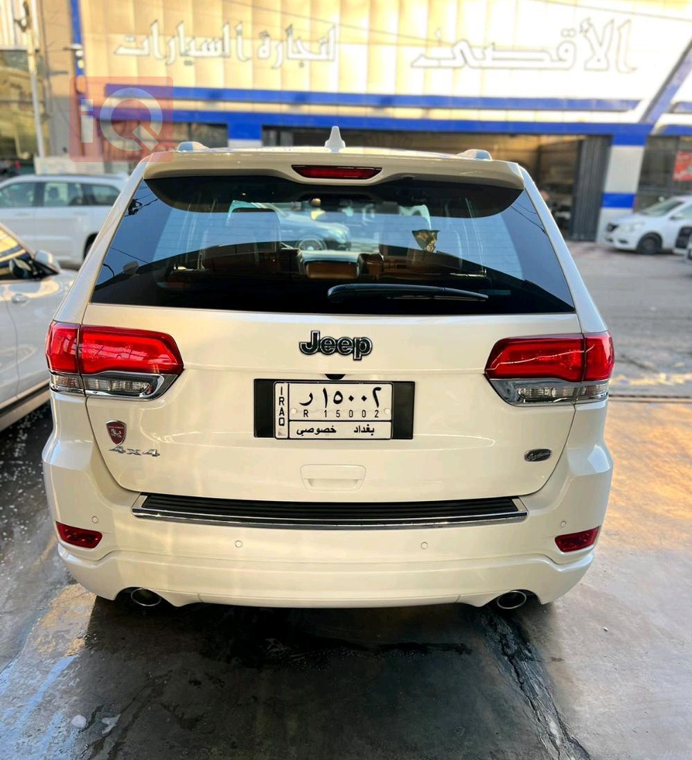 جیپ گراند شیرۆکی